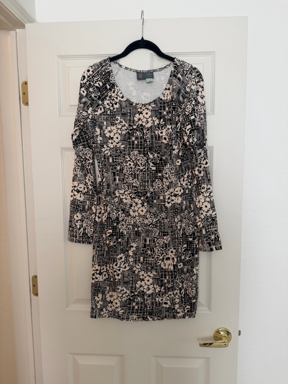 Anthropologie Black and White Floral-Print Long Sleeve Dress